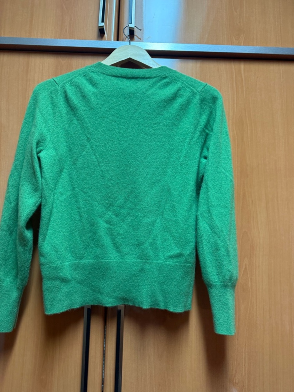 Green Women's Crewneck Sweater - Classic Knit